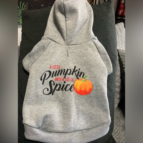 3/$10 Medium Size Dog Puppy Halloween Pumpkin Spice Gray Hooded Sweatshirt NWOT - Picture 9 of 10